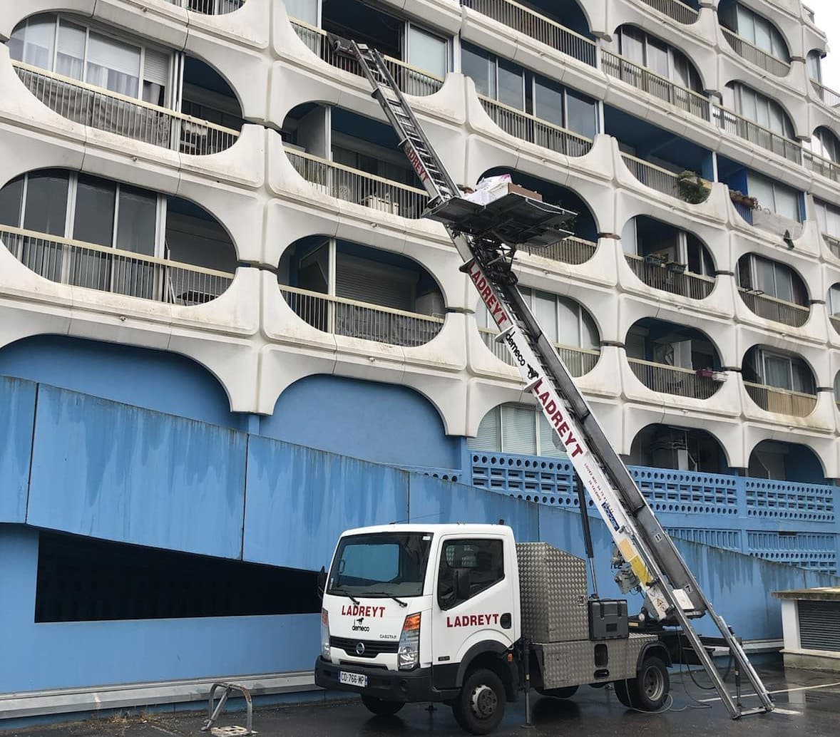 furniture hoist in use